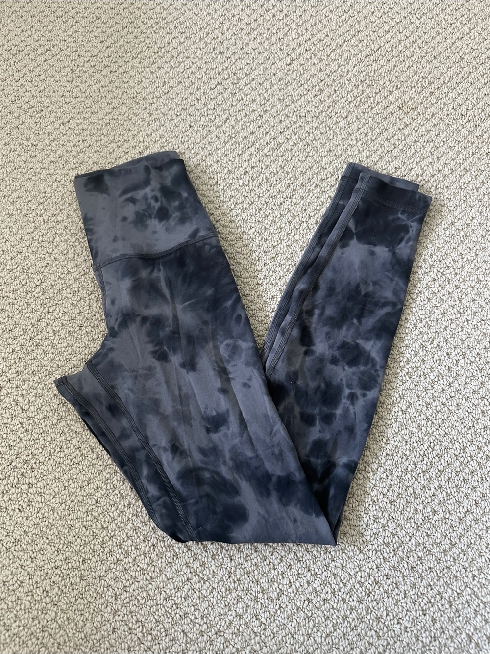 Lululemon Black Diamond Dye Leggings